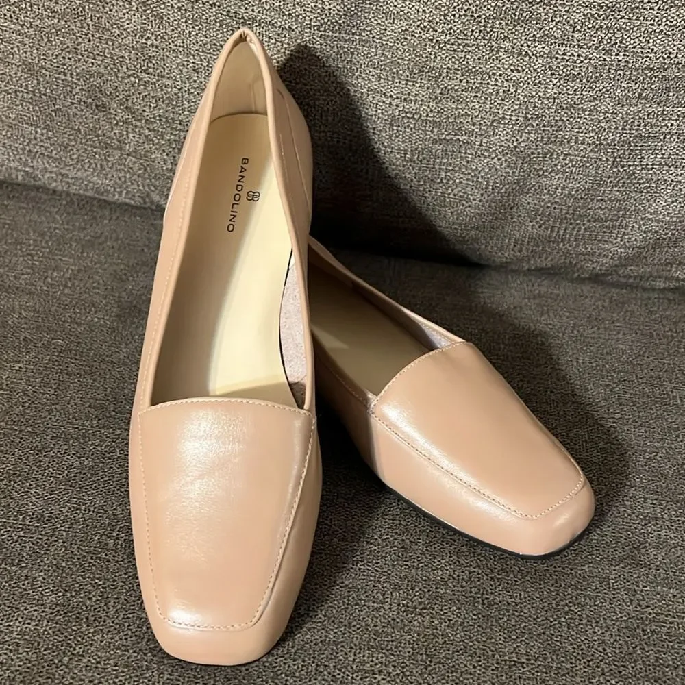 NEW Bandolino Liberty Slip-On Loafers in Camel color